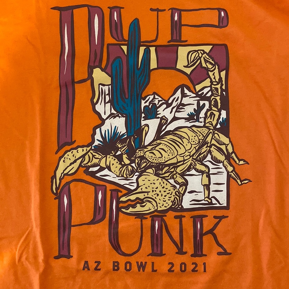 Men’s medium pup punk 2021 bowl barstool sports